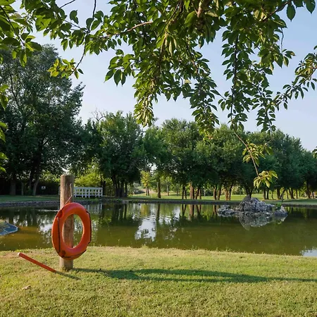 Pannonia Golf & Country Club Bed & Breakfast